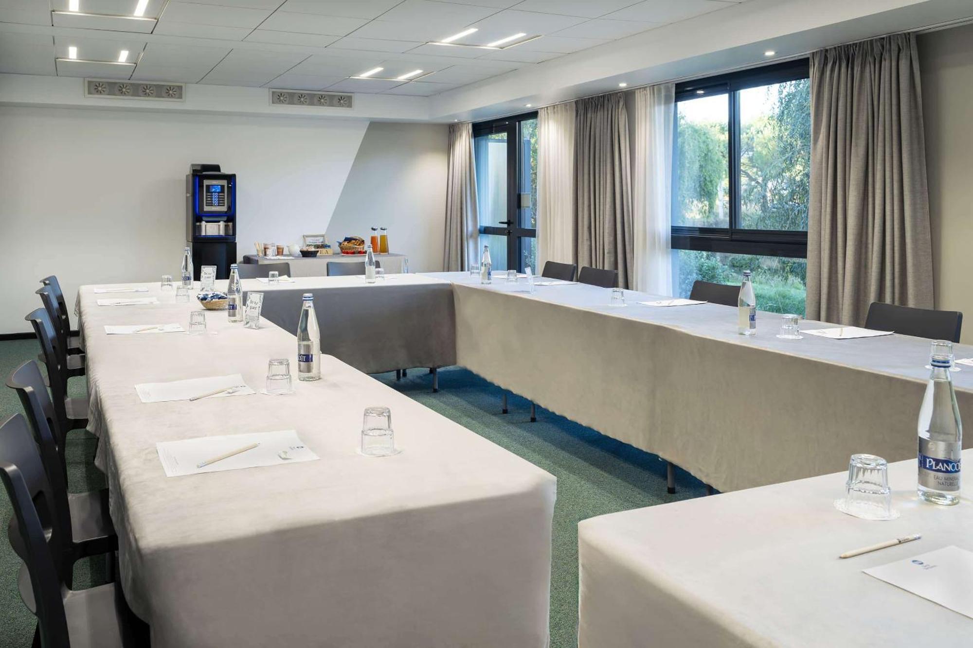 Best Western Les Aureliades Trignac Eksteriør billede