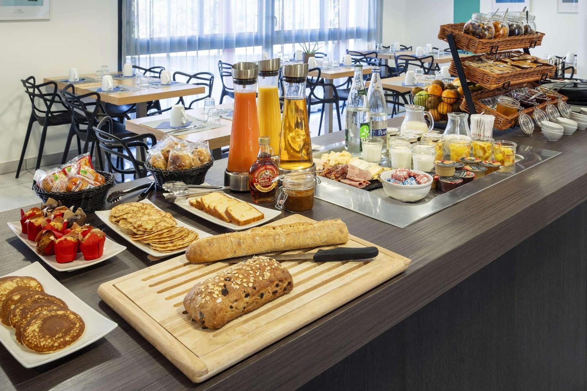 Best Western Les Aureliades Trignac Eksteriør billede